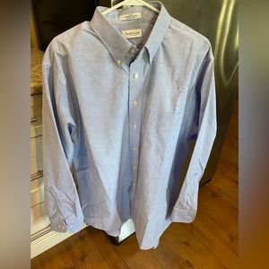 Men’s VanHeusen Wrinkle Free Oxford Blue Long Sleeve Dress Shirt.